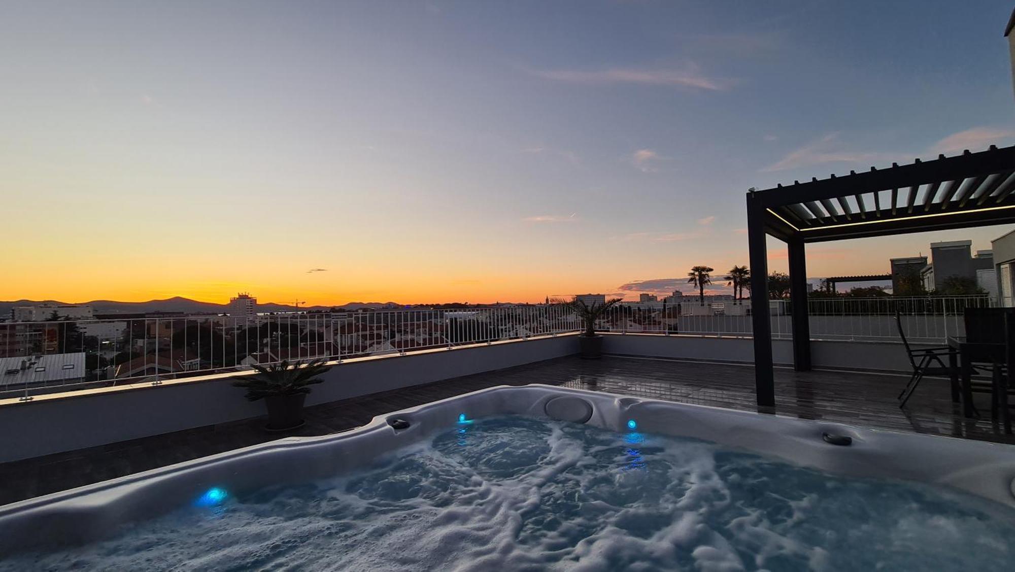 Appartement Zadar Sunset Penthouse With Spectacular View And Jacuzzi Extérieur photo